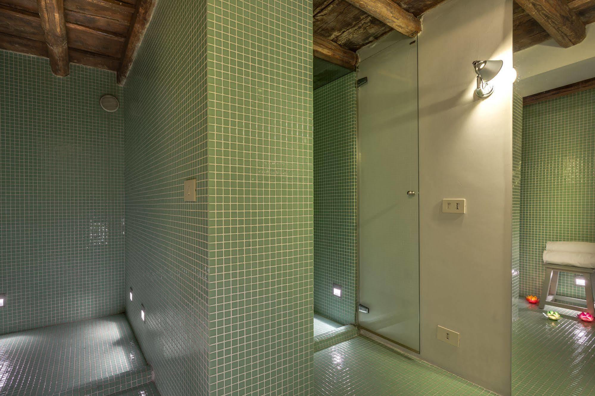 Casa Heberart Guest House Sistina Roma Esterno foto